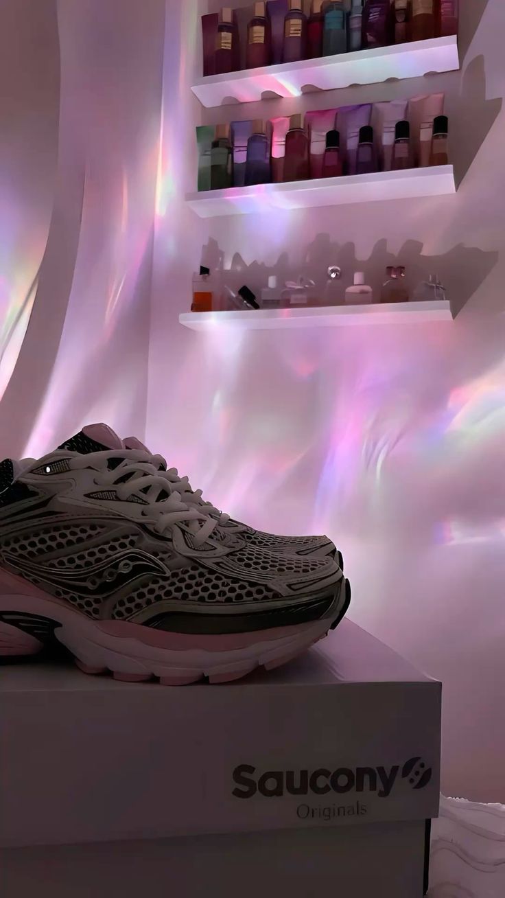 S*ucony Sneakers